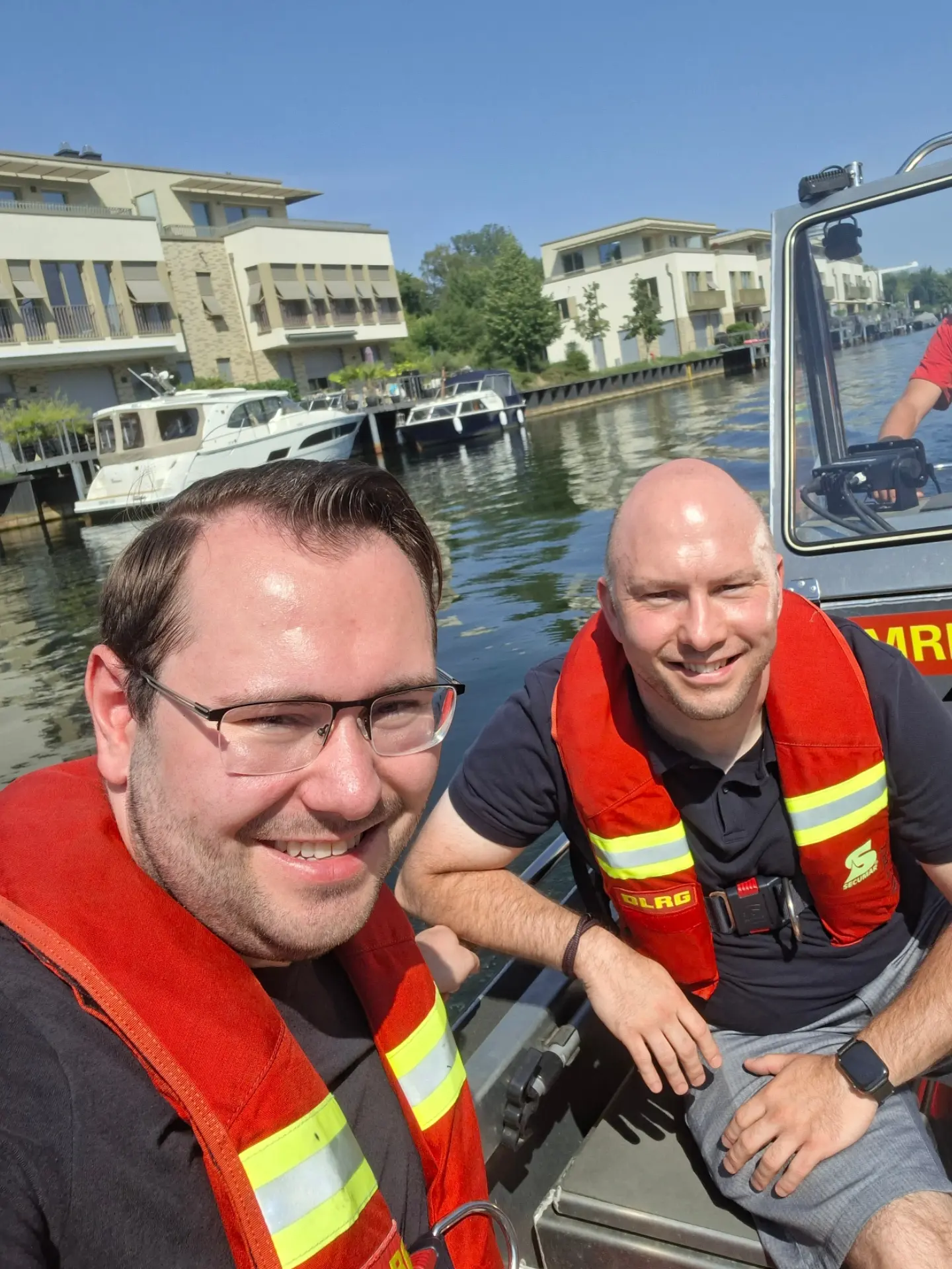 Instagram: Am Samstag durften wir die DLRG-Station am Arbeiterstrand kennenlernen. Die @dlrg.reinickendorf überwacht dort ehrenamtlich die Strände und das Wasser.